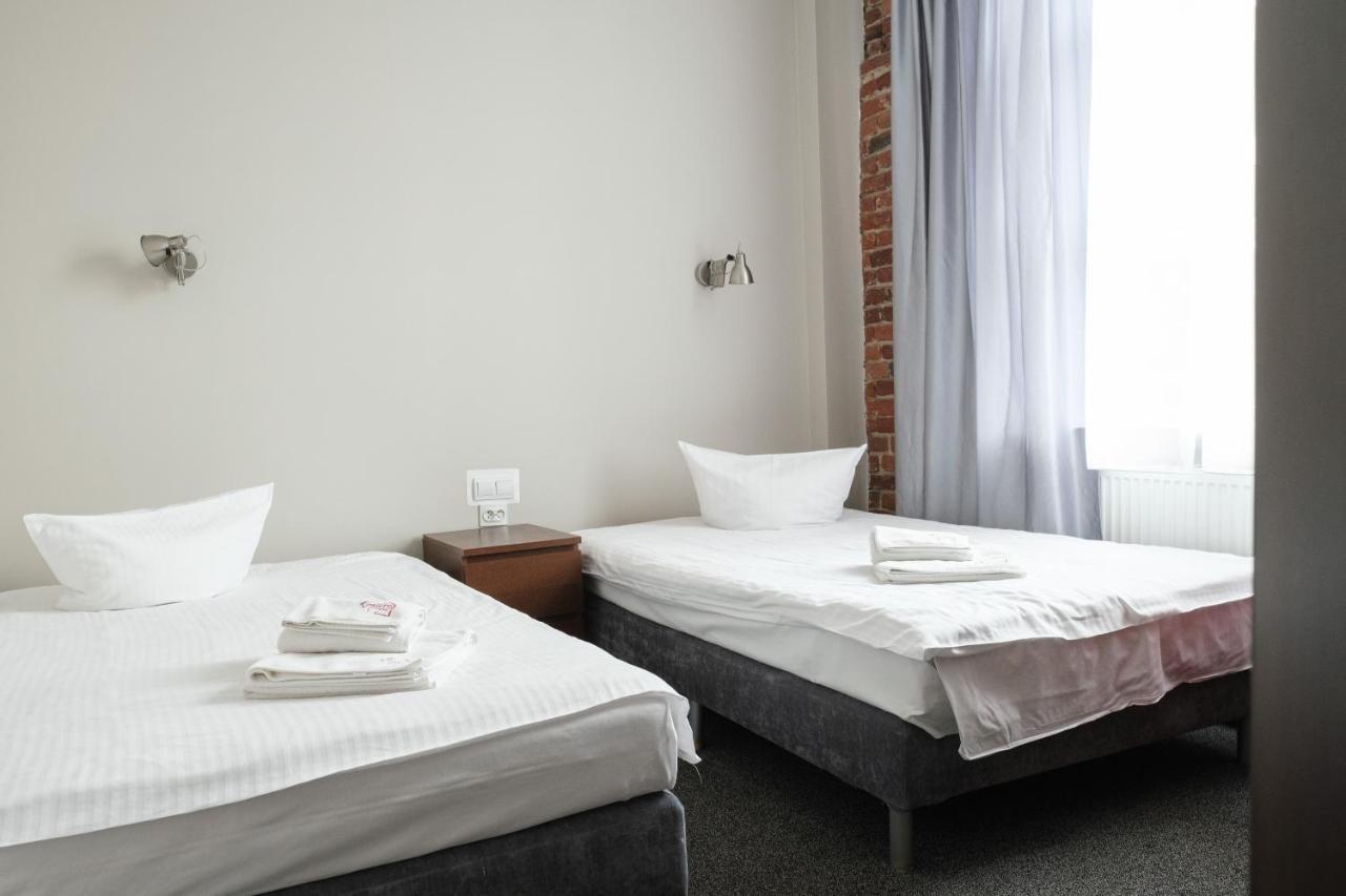 Adler Bed&Breakfast Appartement Łódź Buitenkant foto