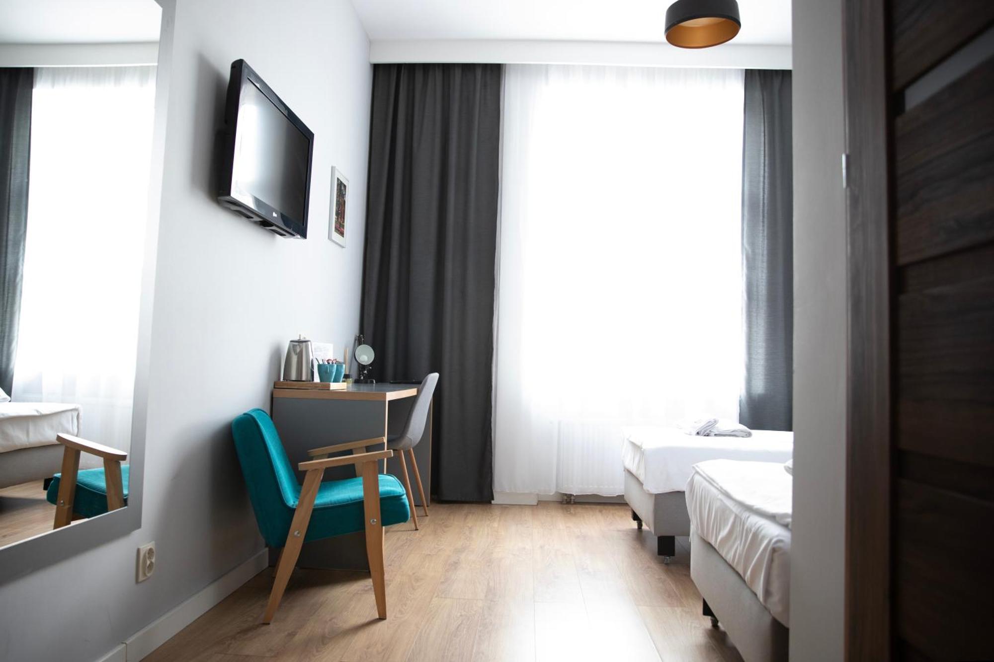 Adler Bed&Breakfast Appartement Łódź Buitenkant foto
