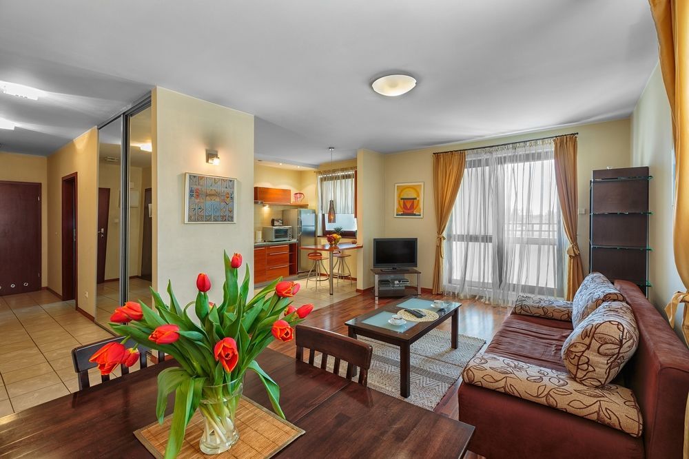 Adler Bed&Breakfast Appartement Łódź Buitenkant foto