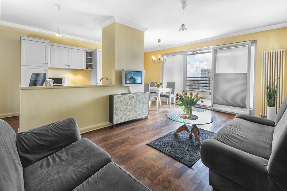 Adler Bed&Breakfast Appartement Łódź Buitenkant foto